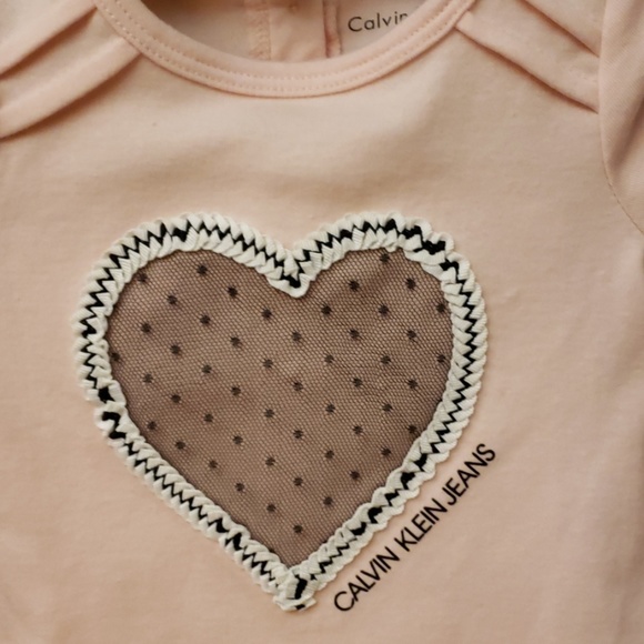 Calvin Klein JeanLong Sleeve Pink Top Size 12 Mths - Picture 2 of 6